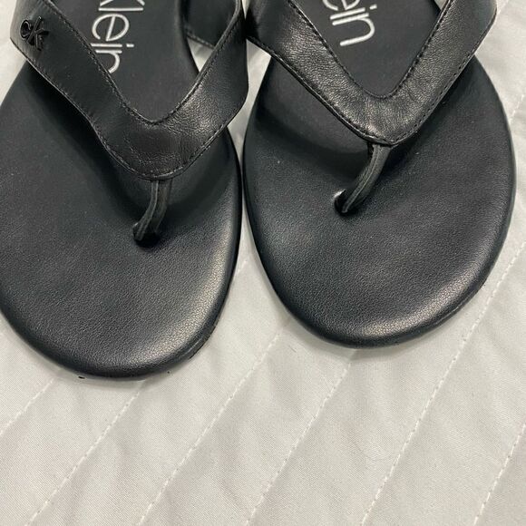 Calvin Klein Leather Upper Flip Flops Women Size 8 - Picture 2 of 5